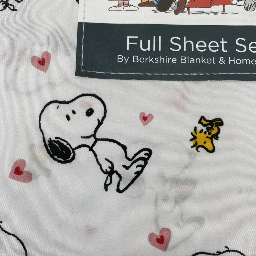 Peanuts Snoopy Sheet Set FULL White Woodstock Hearts Love Valentines Berkshire